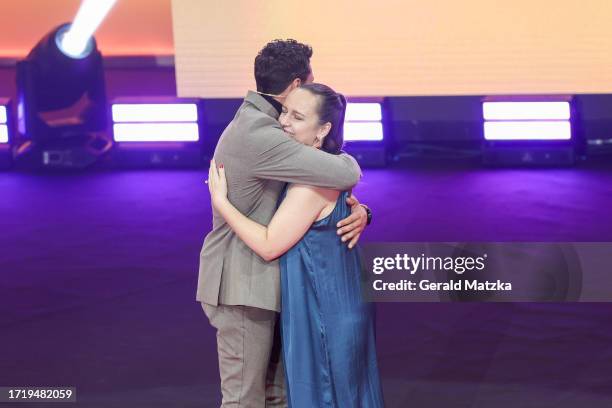 Rene Casselly and Philippa Mund during the "Goldene Bild der Frau" Award 2023 at Stage Theater on October 11, 2023 in Hamburg, Germany.