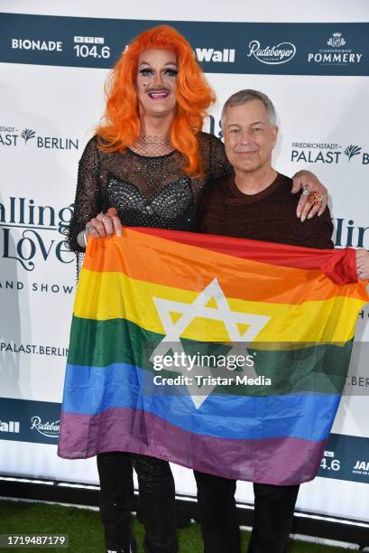 Gloria Viagra and Thomas Hermanns attend the "Falling in love" grand show premiere at Friedrichstadt-Palast on October 11, 2023 in Berlin, Germany.