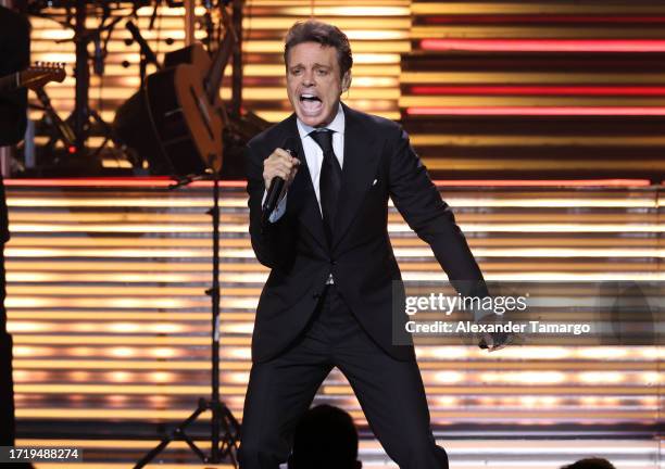 Luis Miguel performs during his tour at Kaseya Center on October 11, 2023 in Miami, Florida.