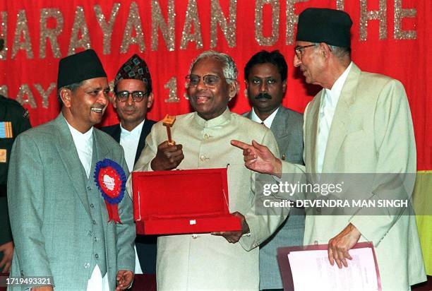 K R N Kr Narayanan President Of India Photos and Premium High Res Pictures ...