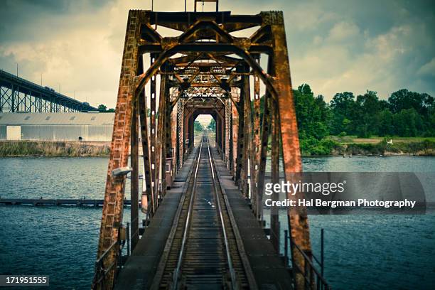 lake charles railroad bridge - lake charles stock pictures, royalty-free photos & images