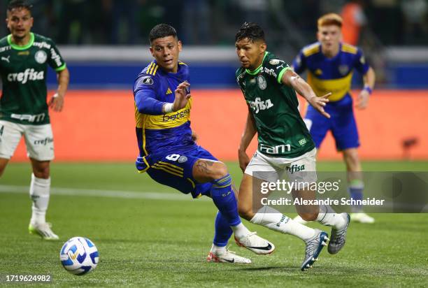 Marcos Rojo of Boca Juniors and Rony of Palmeiras compete for the ball during the Copa CONMEBOL Libertadores 2023 semi-final second leg match between...