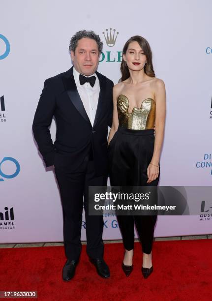 Gustavo Dudamel and María Valverde attend The Los Angeles Philharmonic's 20th Anniversary Gala honoring Frank Gehry at Walt Disney Concert Hall on...