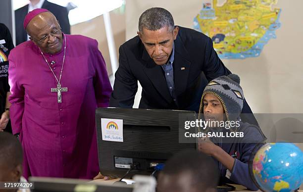 Obama Computer Photos and Premium High Res Pictures - Getty Images