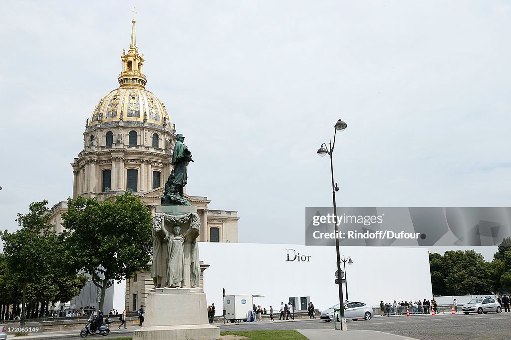 Christian Dior : Outside Arrivals - Paris Fashion Week Haute-Couture F/W 2013-2014