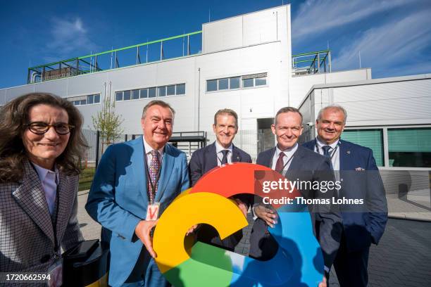 Eveline Metzen , the mayor of Hanau Claus Kaminsky , German Transport and Digital Infrastructure Minister Volker Wissing and Daniel Holz , Vice...