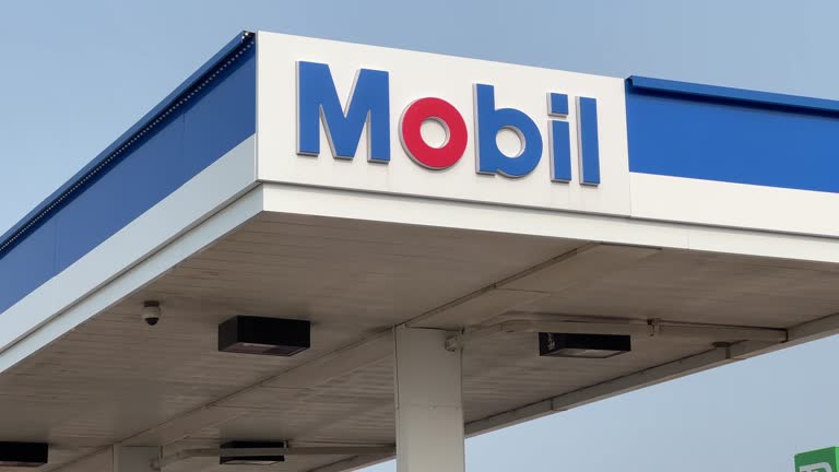 Mobil Ras 104 Mobil Gas Station Sign Stock Videos, Footage, & 4K Video Clips ...