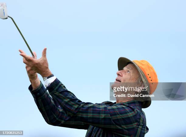 Bill Murray the American movie actor reacts to a missed putt on the ninth hole during Day Two of the Alfred Dunhill Links Championship on the...
