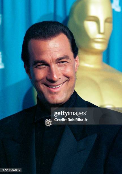 Actor Steven Seagal backstage at the Shrine Auditorium during the 67th Annual Academy Awards, March 27,1995 in Los Angeles, California.