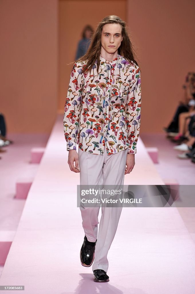 Paul Smith : Runway - Paris Fashion Week - Menswear S/S 2014