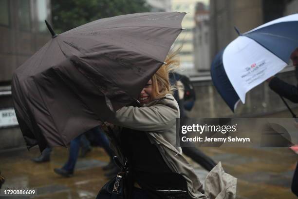 London Bridge Terror Attack..Rain Storm Hits Commuters On London Bridge As They Battle Against The Rain And New Anti Terrorist Barriers. 06-June-2017