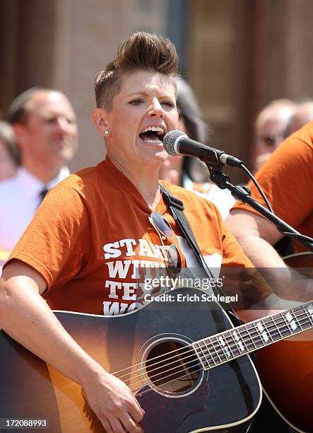 Lloyd Maines Photos and Premium High Res Pictures - Getty Images
