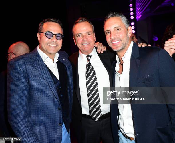 Sunny Sassoon 1 658 photos et images haute résolution de Mauricio Umansky - Getty Images