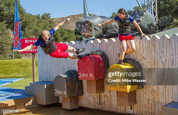 Wipe Out Rocks 52 Newlyweds Love And Other Wipeouts Stock Photos, High-Res Pictures ...