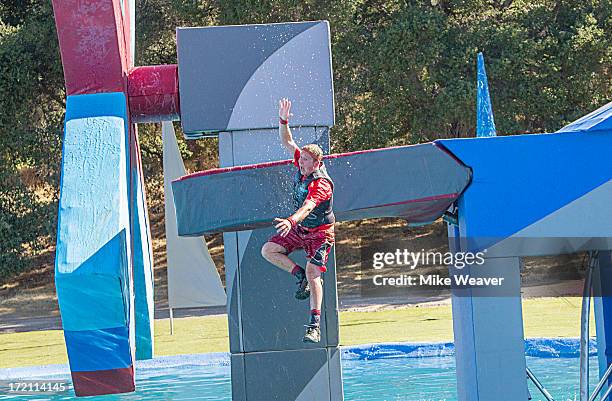 Wipe Out Rocks 52 Newlyweds Love And Other Wipeouts Stock Photos, High-Res Pictures ...