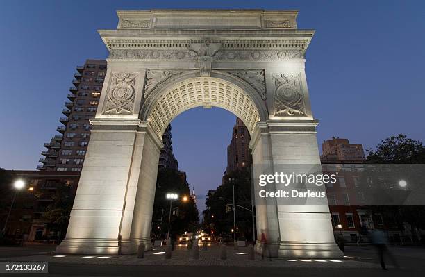 washington square park at night - washington square park stock pictures, royalty-free photos & images