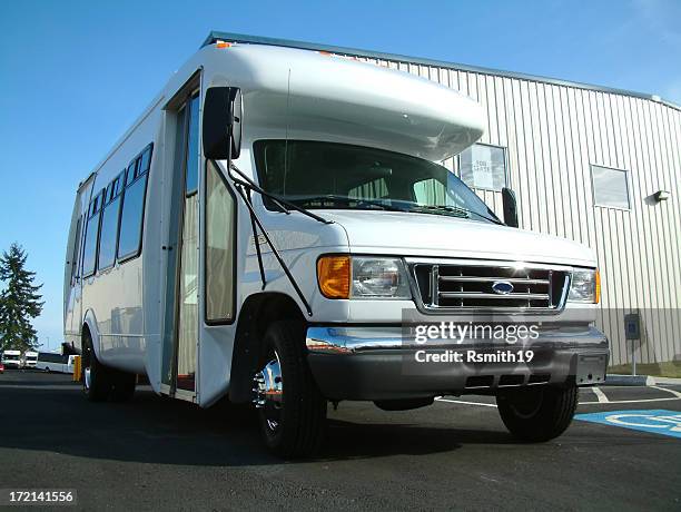 shuttle bus - paratransit stock pictures, royalty-free photos & images