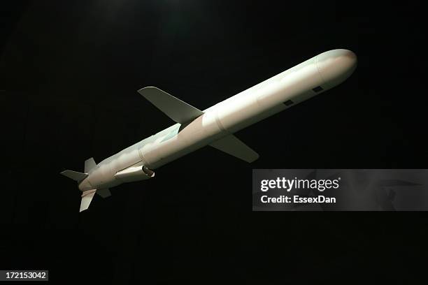 cruise missile - cruise missile stockfoto's en -beelden
