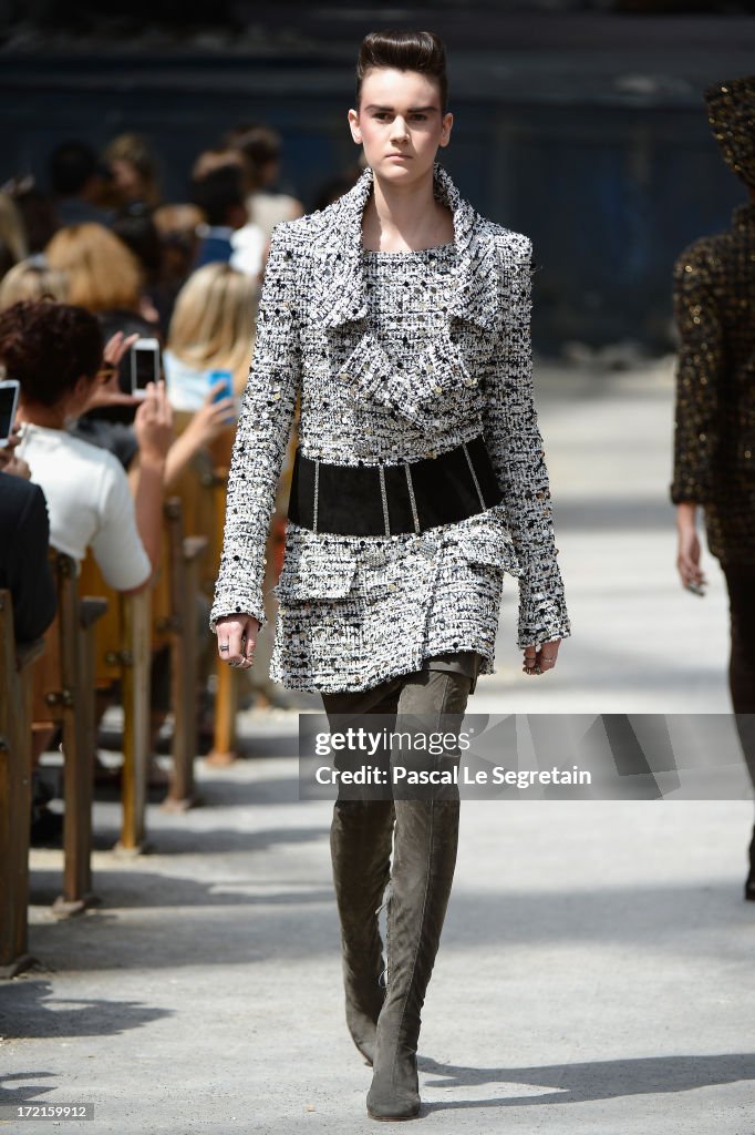 Chanel: Runway - Paris Fashion Week Haute-Couture F/W 2013-2014