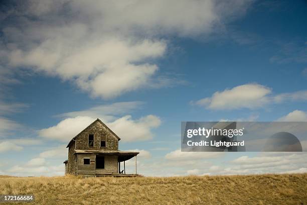 old house with space - abandoned bildbanksfoton och bilder