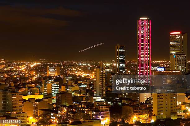 torre colpatria: red - bogota stockfoto's en -beelden