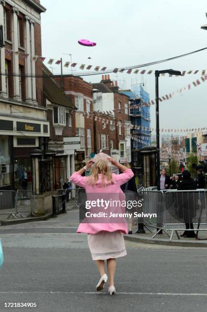 Crowds In Windsor Today On The Queens 90Th Birthday.Anne Daley After Losing Her Balloon . 21-April-2016