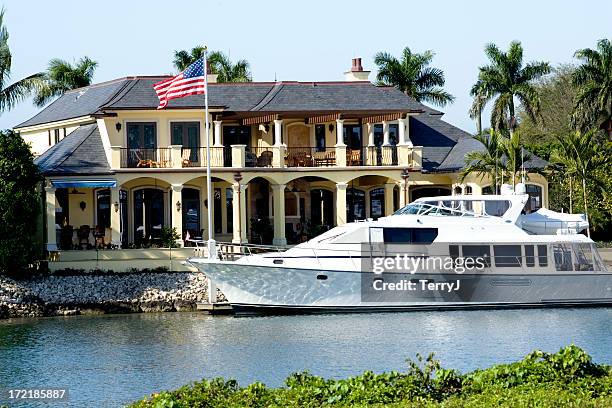 luxury living - florida mansions stockfoto's en -beelden