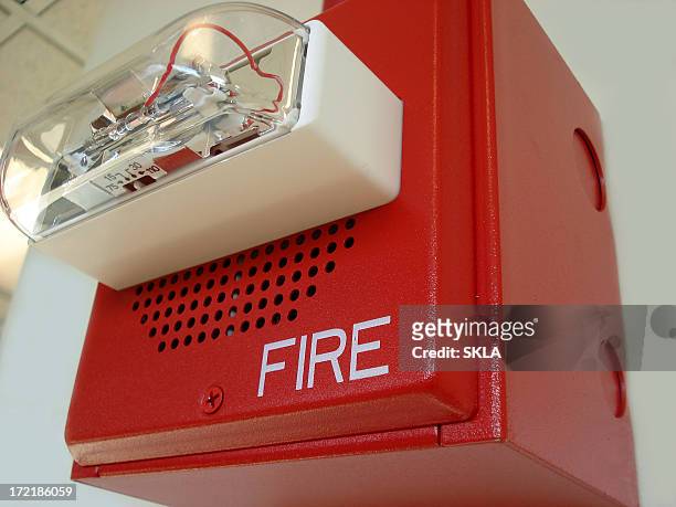 red alarme de incêndio (close-up - sinal de emergência equipamento de segurança - fotografias e filmes do acervo