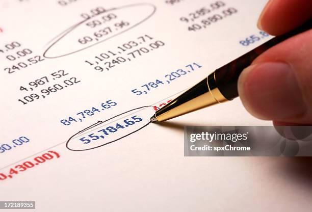 balance de la compañía - flujo de caja fotografías e imágenes de stock