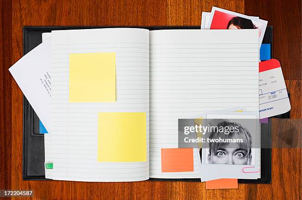 planear su día - álbum-de-recuerdos fotografías e imágenes de stock