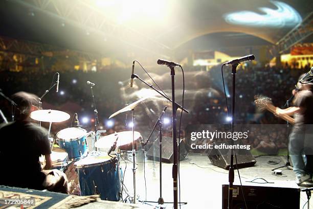 concert in motion - singer backstage stock pictures, royalty-free photos & images