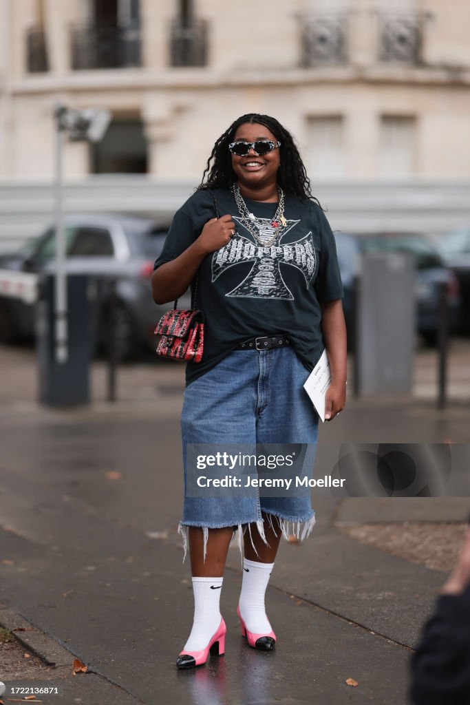 Street Style - Paris Fashion Week - Womenswear Spring/Summer 2024 - Day Nine