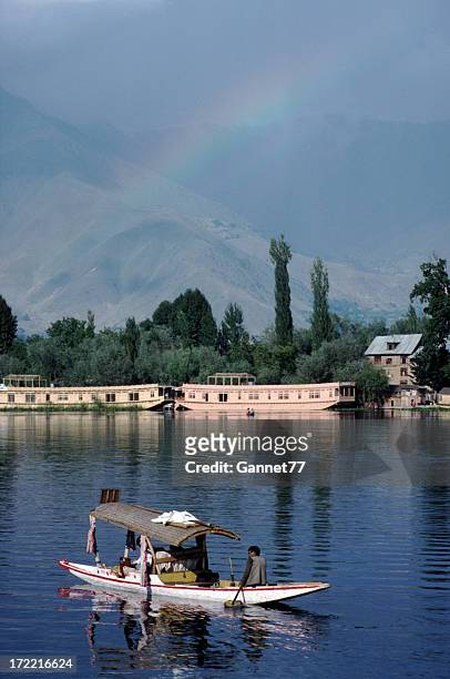 dal lake, srinagar - jammu and kashmir stock pictures, royalty-free photos & images