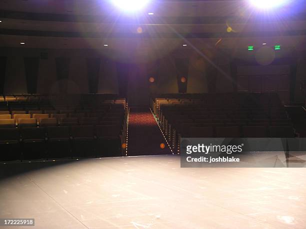 showtime - stage - broadway lights stock pictures, royalty-free photos & images