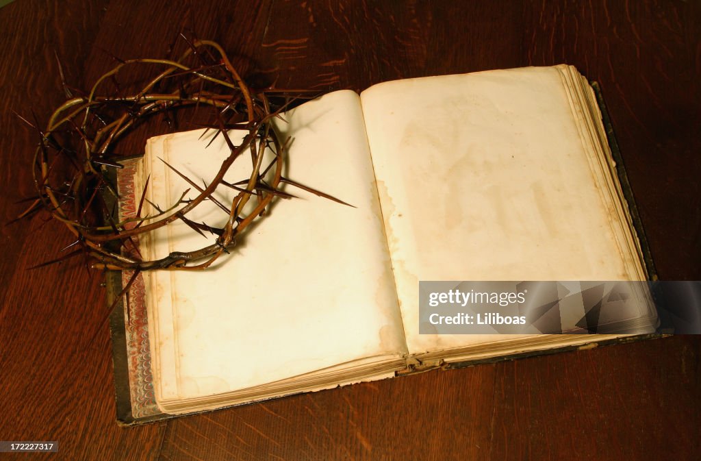 Bible série Couronne d'épines (Avec copyspace