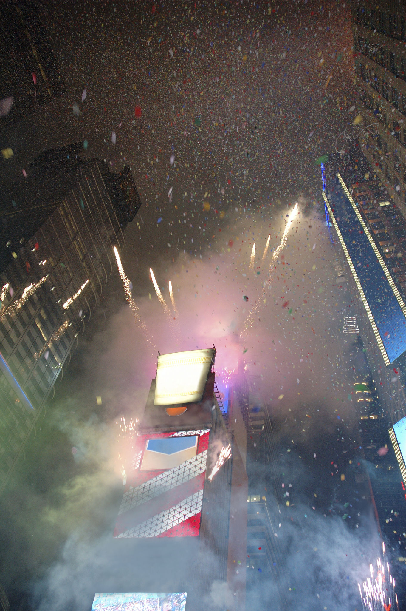 pyrotechnic expert