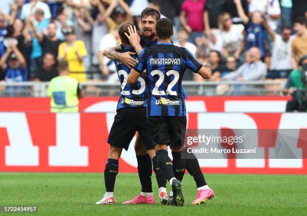 Francesco Acerbi of FC Internazionale celebrates with team mates after scoring their sides first goal during the Serie A TIM match between FC...
