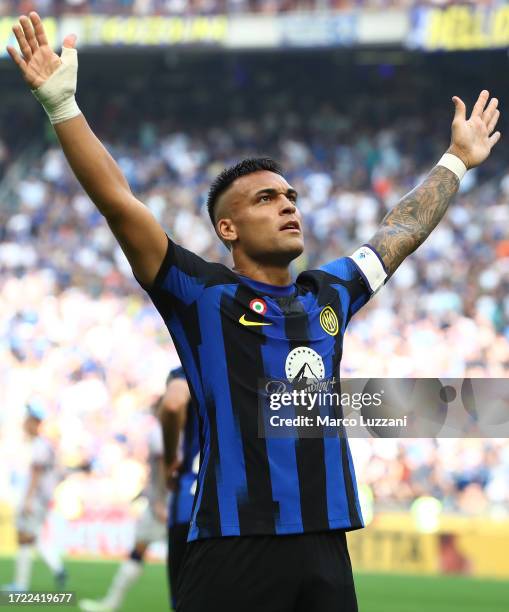 Lautaro Martinez of FC Internazionale celebrates after scoring their sides second goal during the Serie A TIM match between FC Internazionale and...