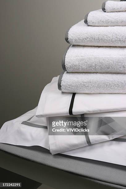 home interior accessoires - folded towel stock-fotos und bilder
