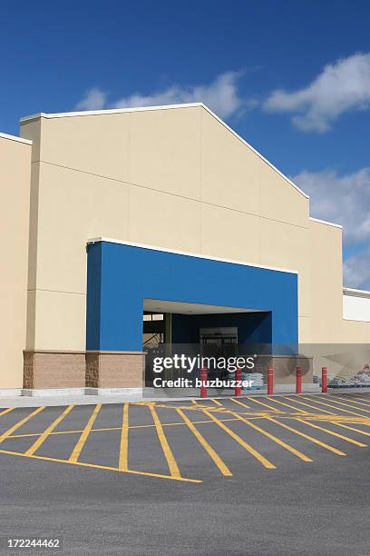 modern store building entrance - supermarket exterior stock pictures, royalty-free photos & images