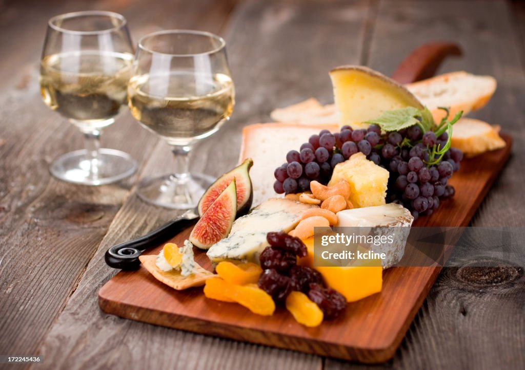 Gourmet Cheeseplate with Wine