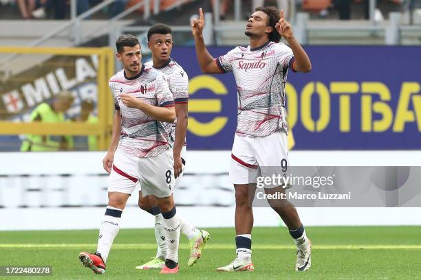 Joshua Zirkzee of Bologna FC celebrates after scoring their sides second goal during the Serie A TIM match between FC Internazionale and Bologna FC...
