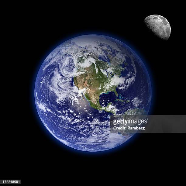 tierra y luna - planeta tierra fotografías e imágenes de stock