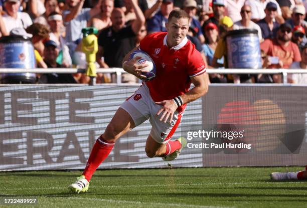 George North of Wales scores the team's sixth try during the Rugby World Cup France 2023 match between Wales and Georgia at Stade de la Beaujoire on...