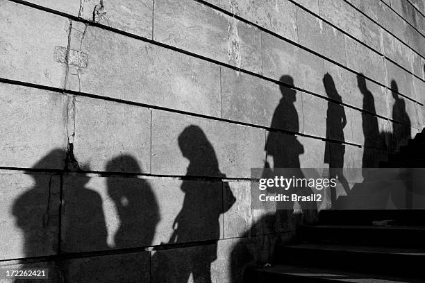 anonyme - ombre au premier plan photos et images de collection