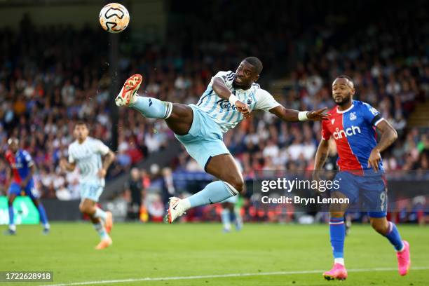 Serge Aurier of Nottingham Forest controls the ball during the Premier League match between Crystal Palace and Nottingham Forest at Selhurst Park on...