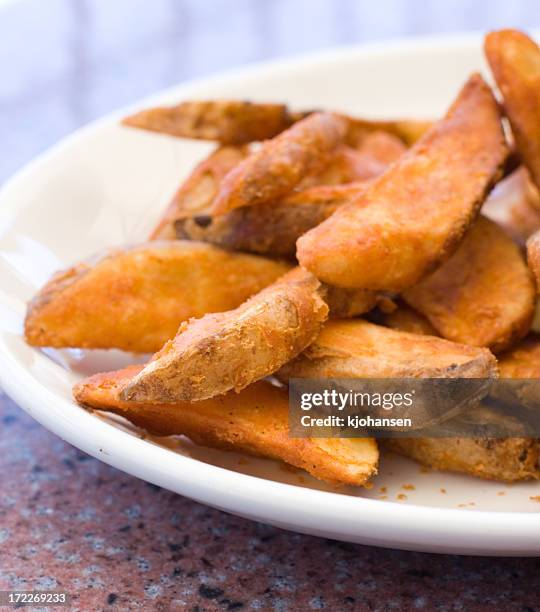 wedge fries - potato wedges stock pictures, royalty-free photos & images