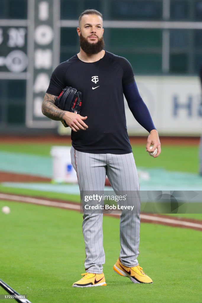 Division Series - Minnesota Twins v Houston Astros - Game One