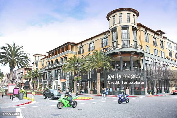 crossroad at shopping center - san jose california stock pictures, royalty-free photos & images