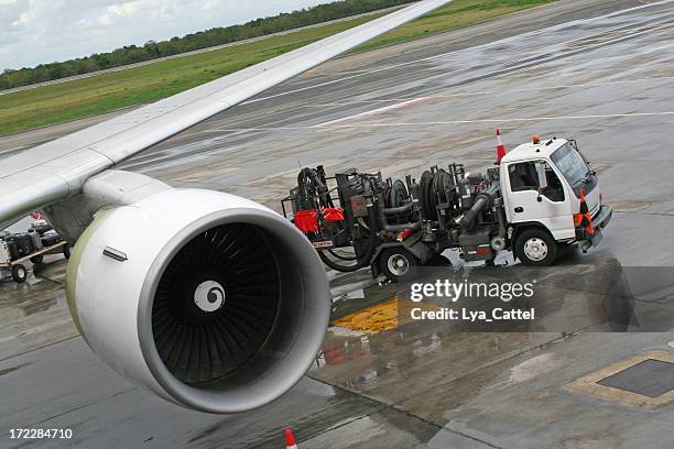 filling airplane # 2 - turbine stock pictures, royalty-free photos & images